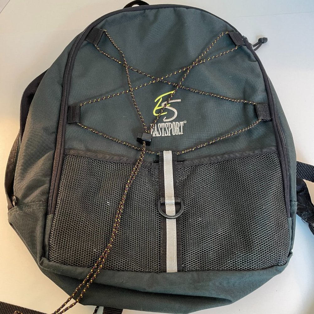 Eastsport Bungee Backpack Green